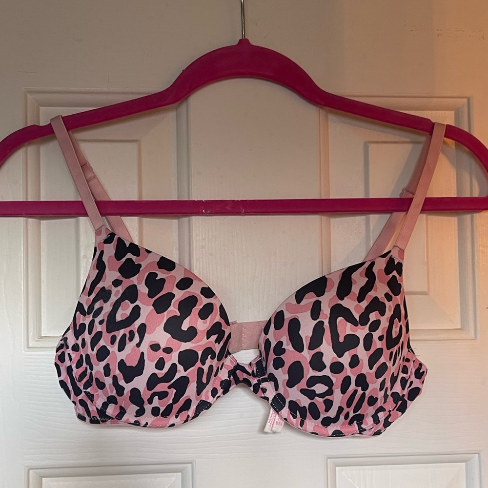 Victoria Secret Pink Push-up bra